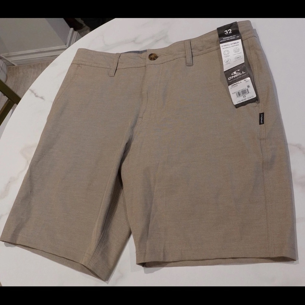 O'Neill Tan Flat Front Shorts Classic Style New With Tags Size 32